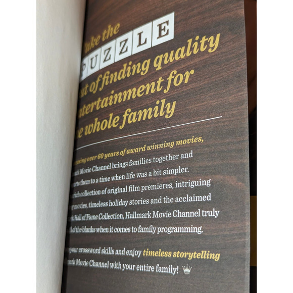 Hallmark Movie & Mysteries Movie Cues & Crossword Game Mint - Picture 4 of 10